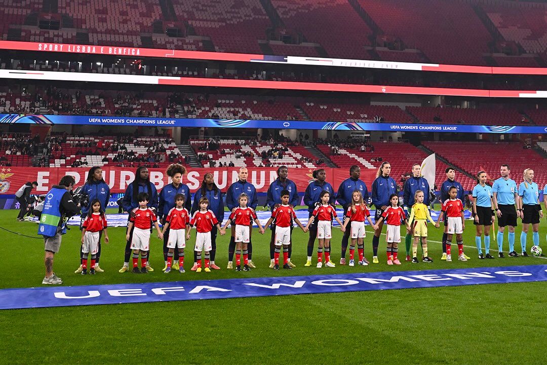 Liga dos Campeões feminina: Benfica empata com Paris Saint-Germain na despedida