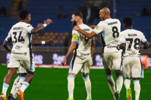 ‘Hat-trick’ de Benzema na quinta vitória seguida de Sérgio Conceição