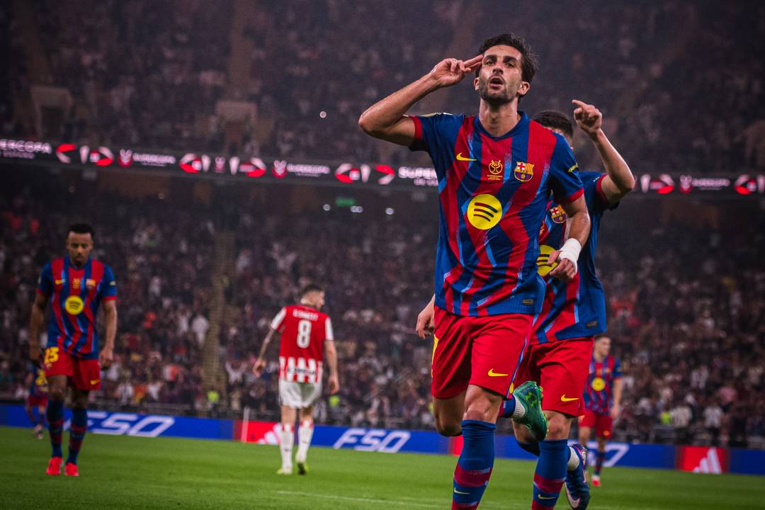 FC Barcelona goleia Athletic Bilbau para chegar à final da Supertaça de Espanha