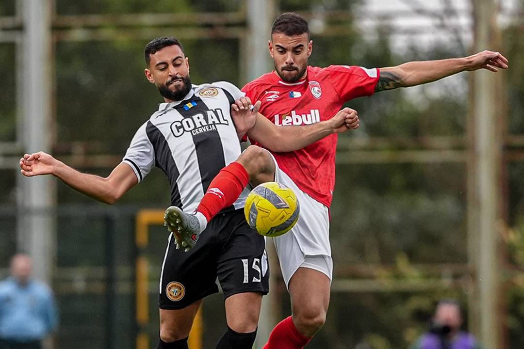 Crónica: Nacional e Santa Clara empatam na Madeira em jogo ‘frenético’