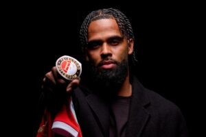 OFICIAL: Jeremiah St. Juste deixa Sporting e assina pelo Feyenoord