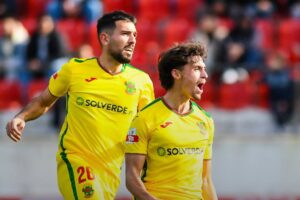 II Liga: Paços de Ferreira vence Penafiel em dérbi com reviravolta