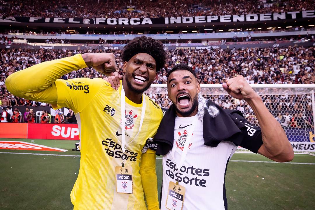 Corinthians conquista Supertaça brasileira ao vencer Flamengo