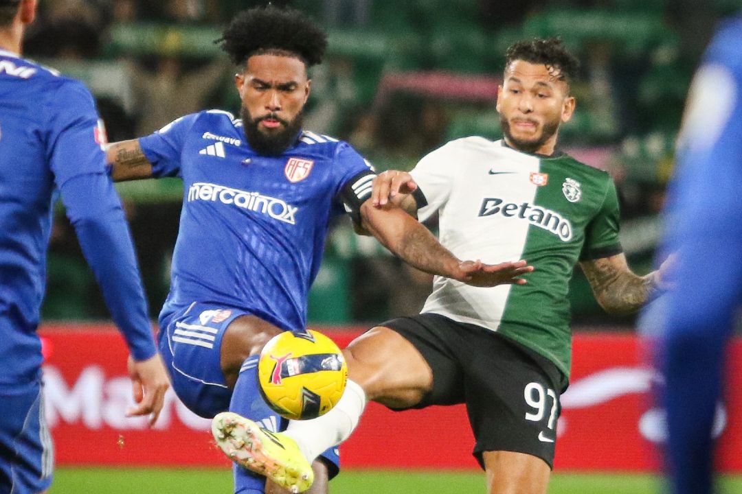 Antigo central garante: “O jogo de ontem do Sporting não deveria ter desgastado tanto a equipa”