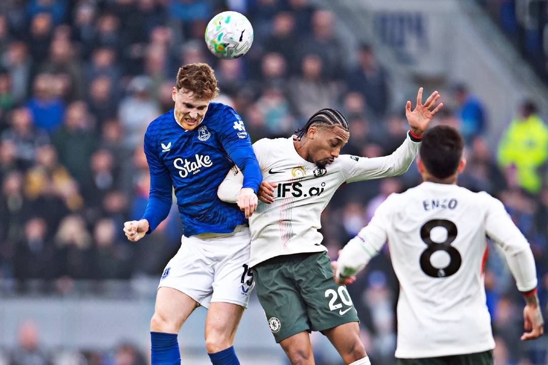 Everton humilha Chelsea em com Beto em destaque