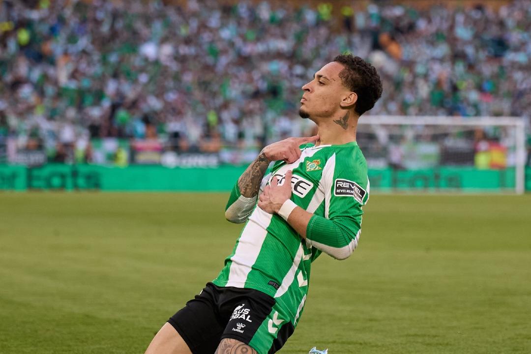 Incidente racista ofusca dérbi sevilhano na La Liga