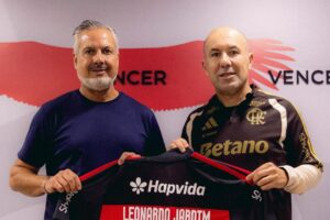 "Sinto-me muito honrado por treinar o Flamengo", afirma Leonardo Jardim