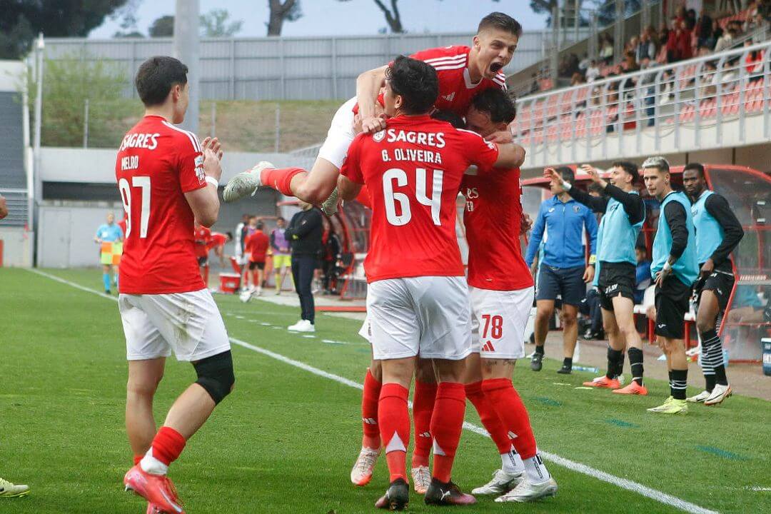 II Liga: Benfica B sobe na tabela com vitória sobre o Farense
