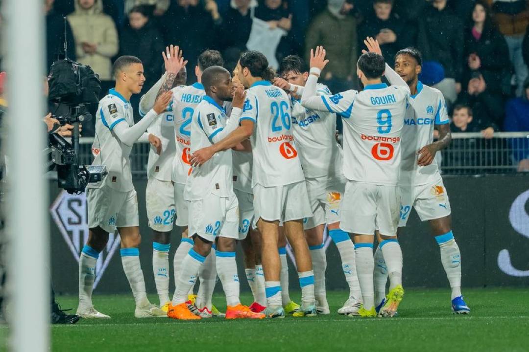 Marselha isola-se na terceira posição da Liga francesa ao golear Angers