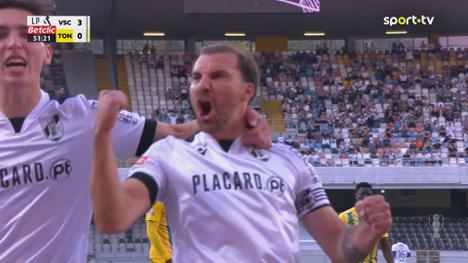 Liga Portugal Betclic: V. Guimarães vs Tondela, Golo 3-0 Samu (g.p.) (2025-2026)