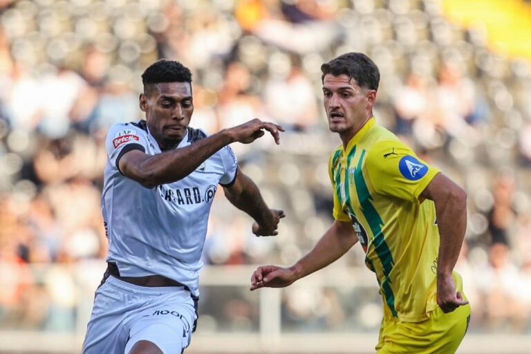 I Liga: Vitória goleia Tondela e quebra série negativa