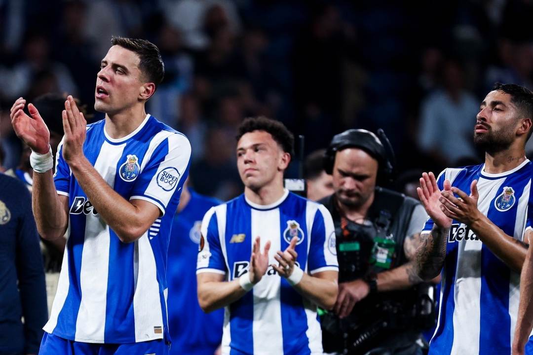 FC Porto empata com Nottingham Forest e deixa tudo em aberto