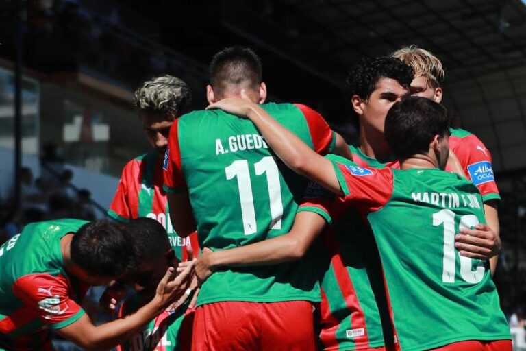 Marítimo vence nos descontos e aproxima-se da subida de divisão