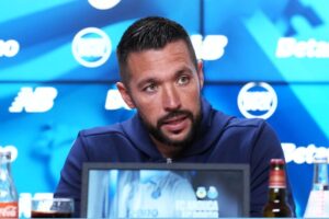 I Liga: Farioli confirma Gabri Veiga e Rodrigo Moura para jogo frente ao Estrela da Amadora