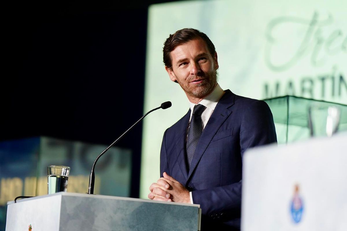 Conselho Superior do FC Porto aprova voto de louvor a André Villas-Boas