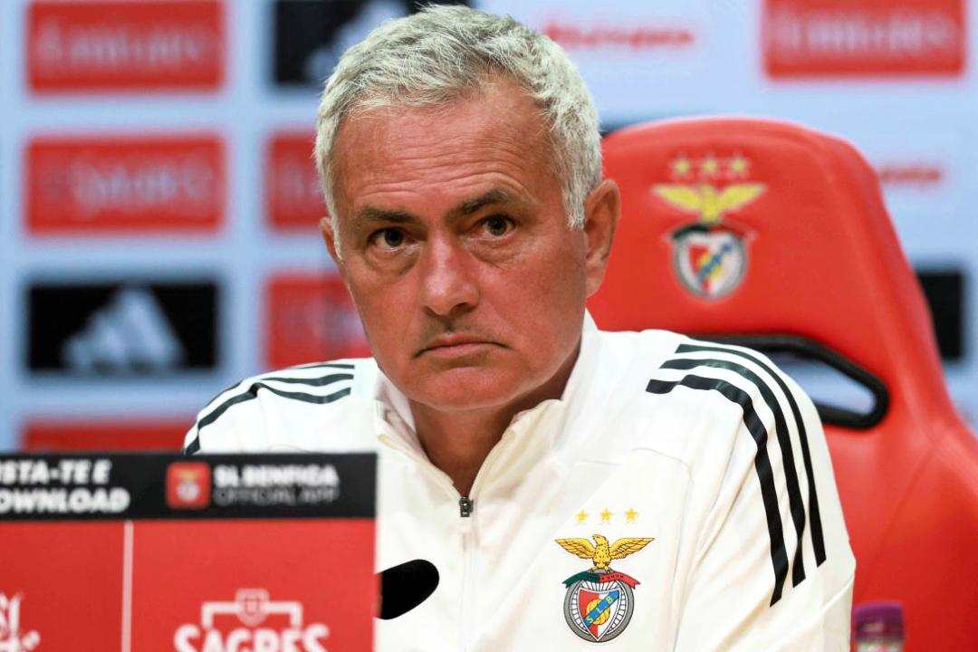 Mourinho salienta que experiência em dérbis não lhe retira “vontade” ou “emoção”