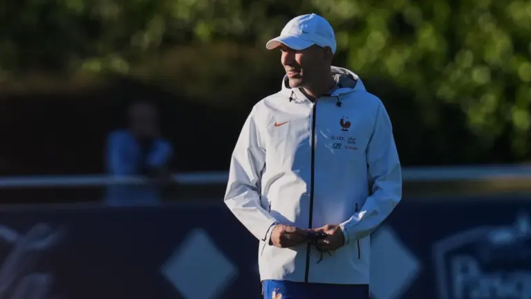 Vitória de Zidane fica ofuscada pela lesão de Mbappé