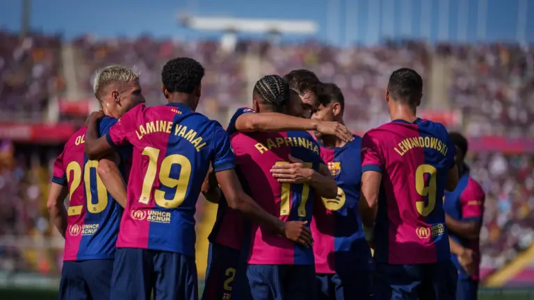 Extremo brasileiro fica ligado ao Barcelona até 2030