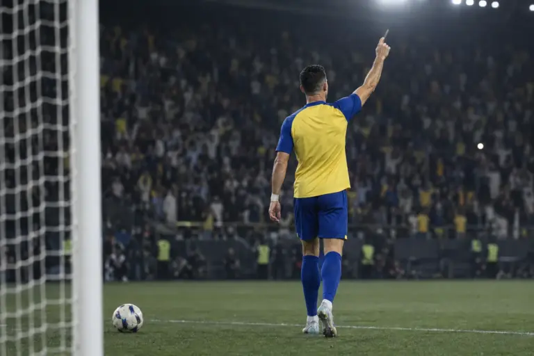 Ronaldo fica a 20 golos do milésimo no regresso ao Al Nassr